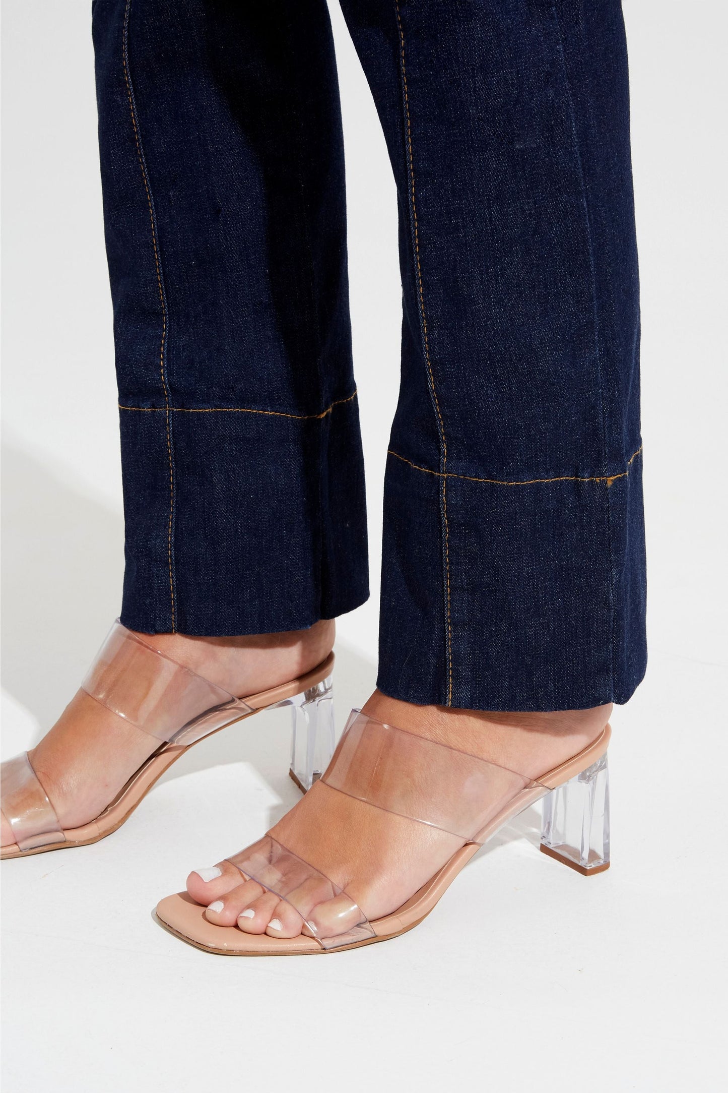 PANTALON BLUE NOVA: SILUETA PERFECTA