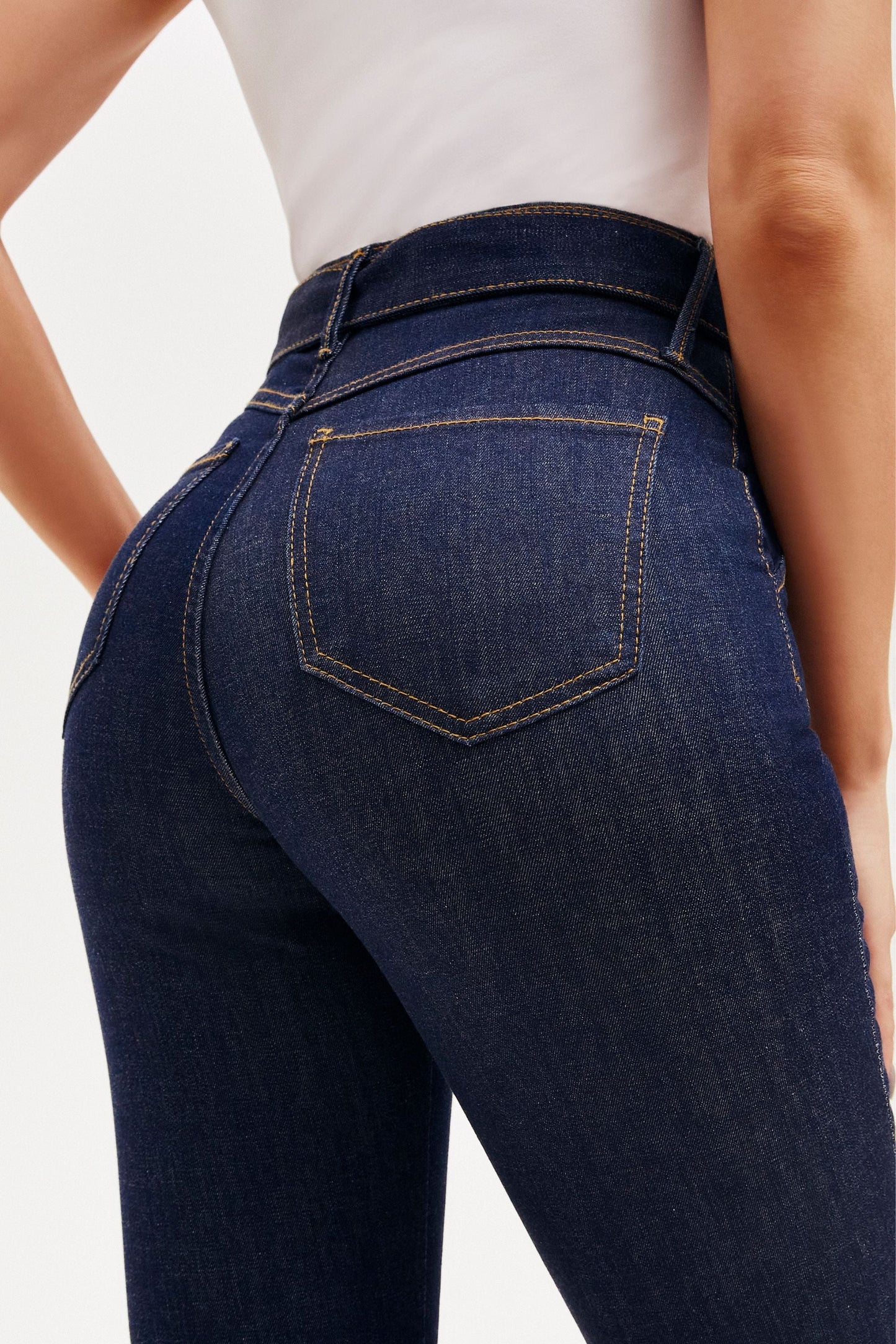 PANTALON BLUE NOVA: SILUETA PERFECTA