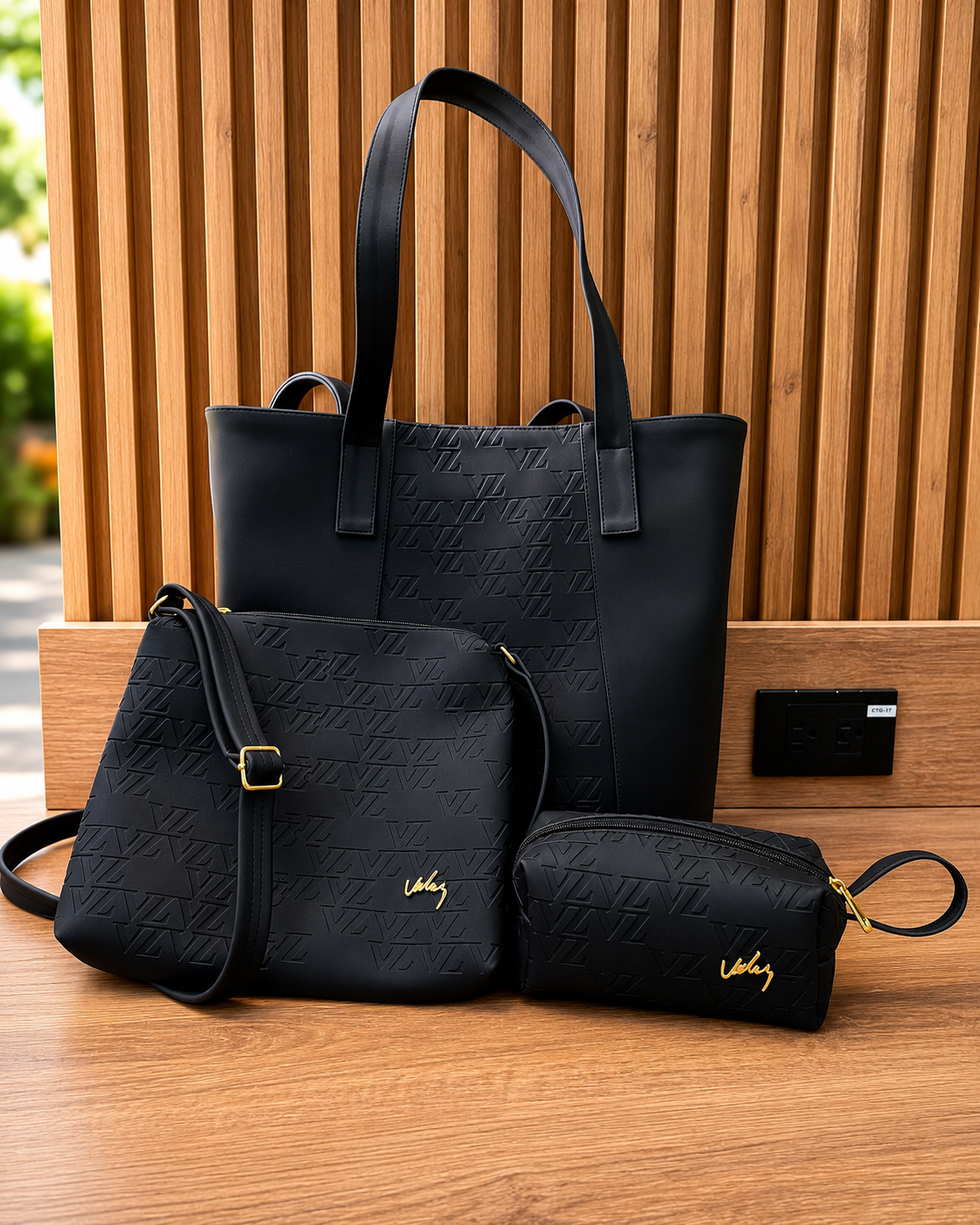 TRIO DE BOLSOS VELEZ