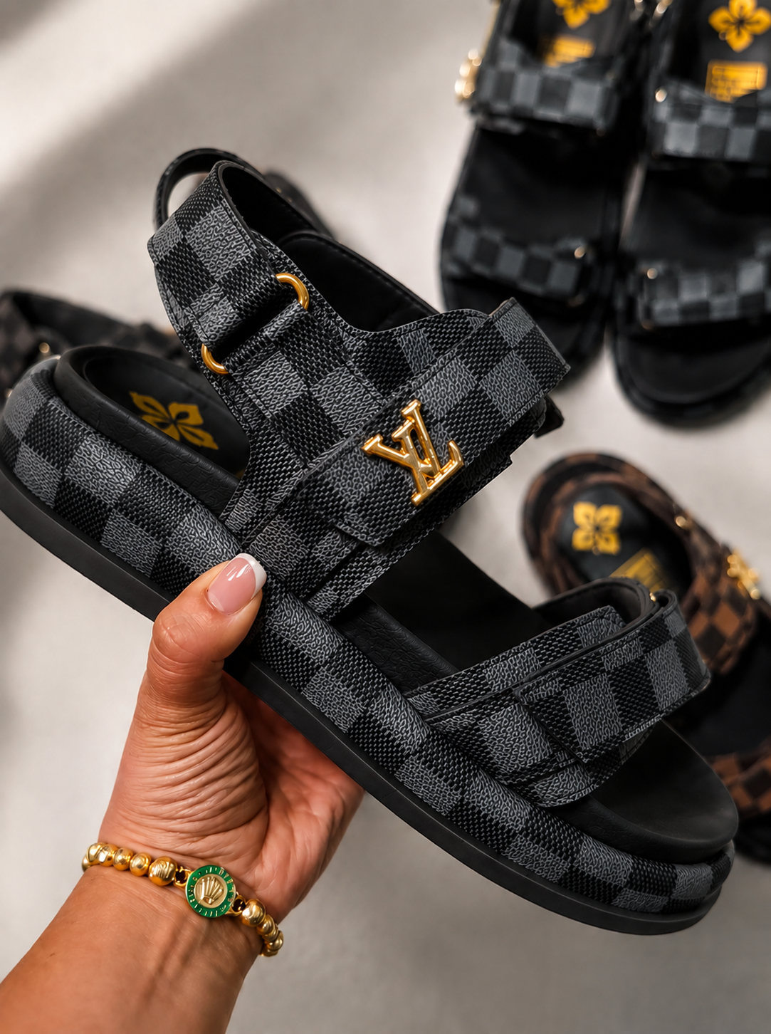 SANDALIAS LV